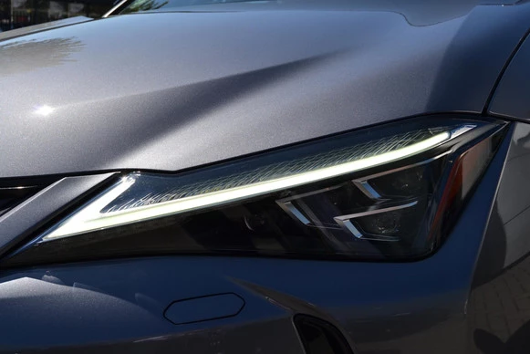 Lexus UX - Afbeelding 11 van 30