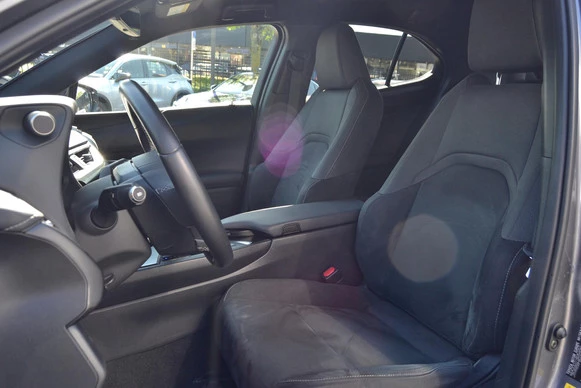 Lexus UX - Afbeelding 15 van 30