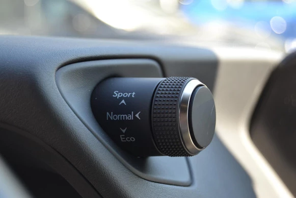 Lexus UX - Afbeelding 22 van 30