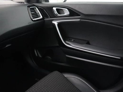 Kia Ceed - Afbeelding 26 van 30