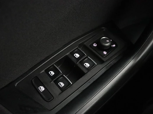 Volkswagen T-Roc - Afbeelding 15 van 29