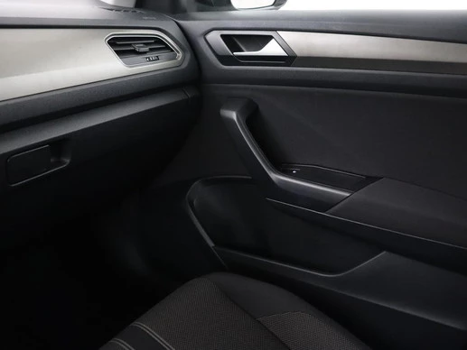 Volkswagen T-Roc - Afbeelding 22 van 29