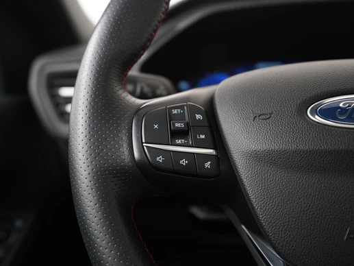 Ford Kuga - Afbeelding 8 van 30