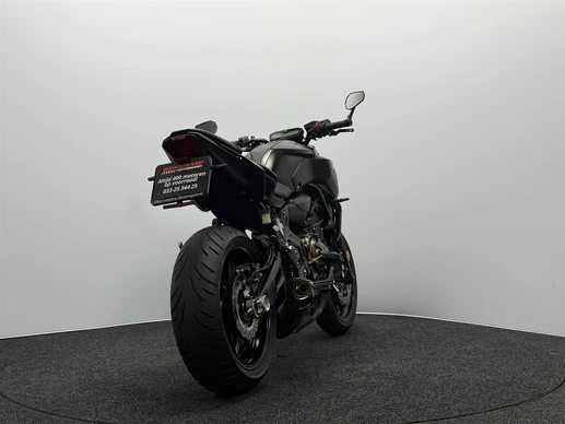 Yamaha MT 07 - Afbeelding 13 van 17