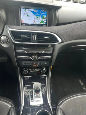 Infiniti Q30 - Afbeelding 11 van 18