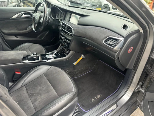 Infiniti Q30 - Afbeelding 13 van 18