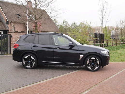 BMW iX3 - Afbeelding 11 van 30