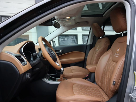 Jeep Compass - Afbeelding 14 van 25