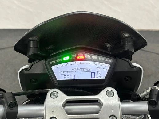 Ducati Hypermotard - Afbeelding 13 van 16