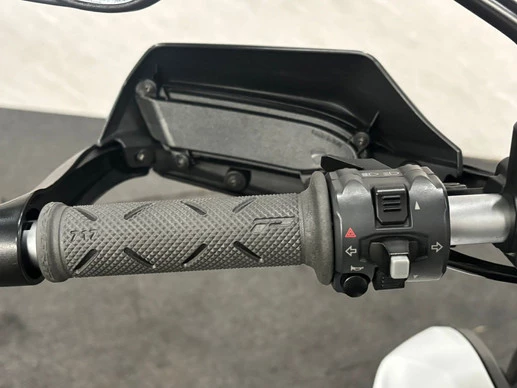 Ducati Hypermotard - Afbeelding 15 van 16