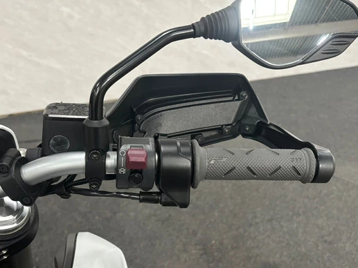 Ducati Hypermotard - Afbeelding 16 van 16