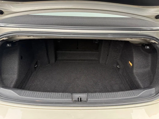 Volkswagen T-Roc - Afbeelding 19 van 21