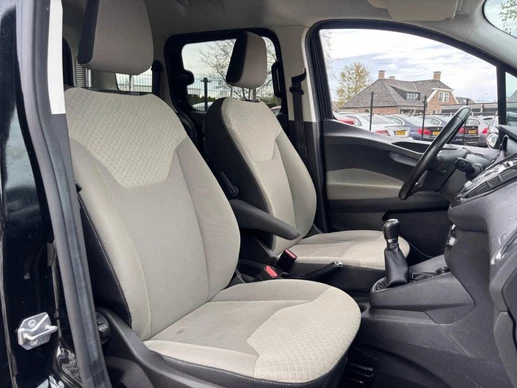 Ford Tourneo Courier - Afbeelding 14 van 21