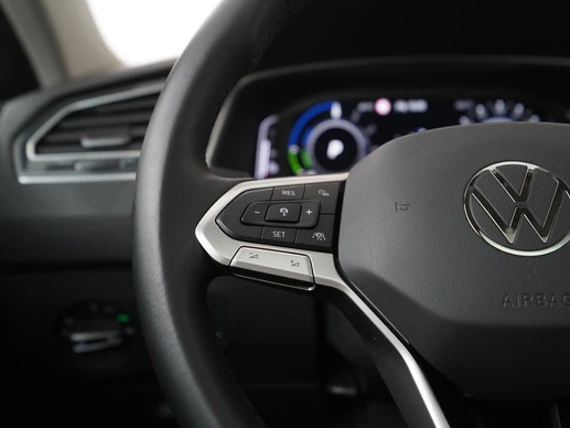 Volkswagen Tiguan - Afbeelding 8 van 30