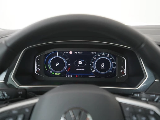 Volkswagen Tiguan - Afbeelding 9 van 30