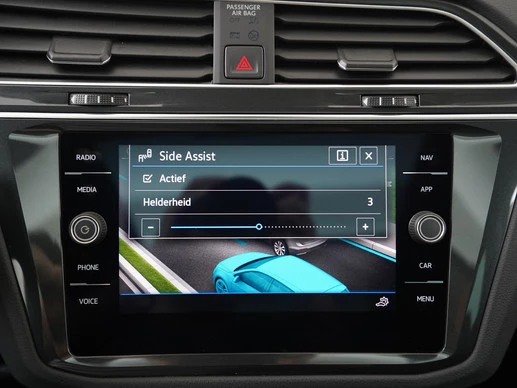 Volkswagen Tiguan - Afbeelding 28 van 30