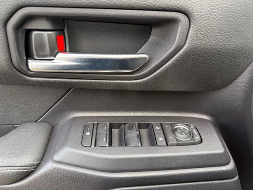 Toyota Land Cruiser - Afbeelding 11 van 21
