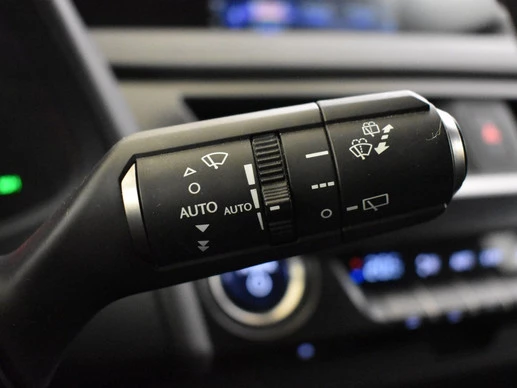 Lexus UX - Afbeelding 15 van 27