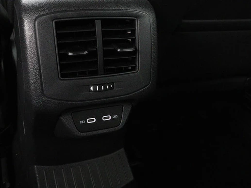 Volkswagen T-Roc - Afbeelding 27 van 30