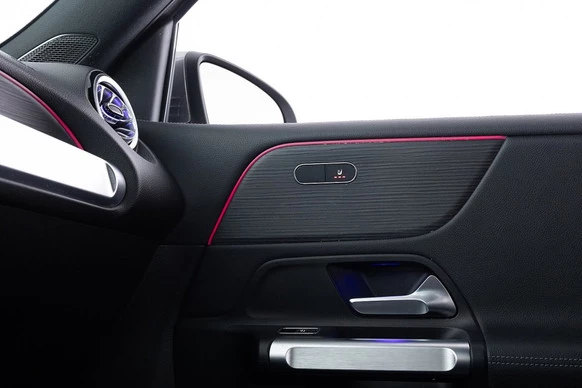 Mercedes-Benz EQB - Afbeelding 17 van 30