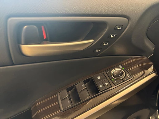 Lexus IS - Afbeelding 27 van 30