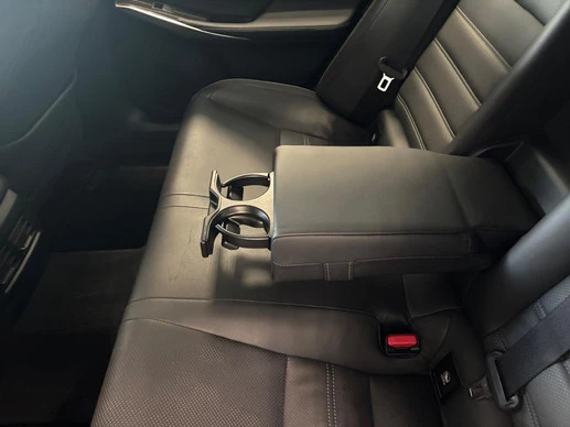 Lexus IS - Afbeelding 28 van 30