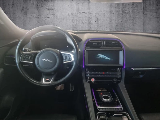 Jaguar F-PACE - Afbeelding 14 van 30