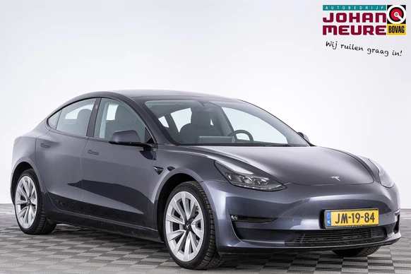 Tesla Model 3 - Afbeelding 1 van 30