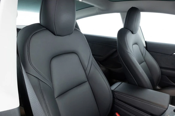 Tesla Model 3 - Afbeelding 5 van 30