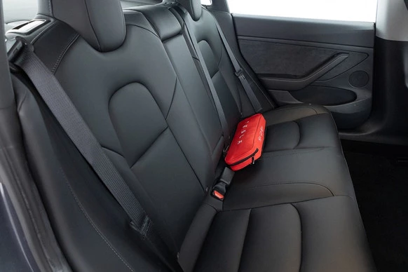 Tesla Model 3 - Afbeelding 10 van 30