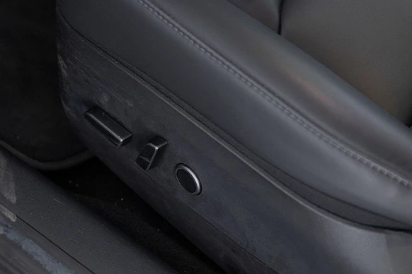 Tesla Model 3 - Afbeelding 12 van 30