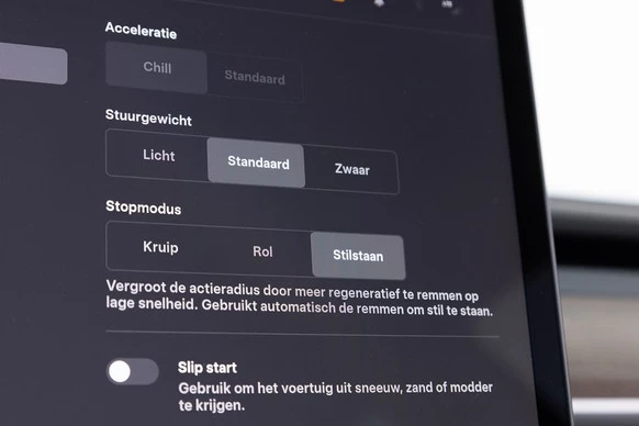 Tesla Model 3 - Afbeelding 16 van 30