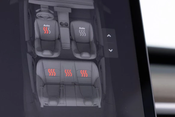 Tesla Model 3 - Afbeelding 18 van 30