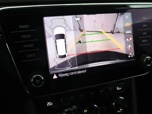 Škoda Superb - Afbeelding 16 van 30