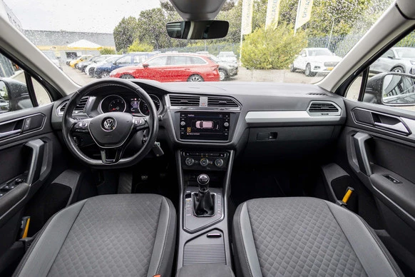 Volkswagen Tiguan - Afbeelding 17 van 30