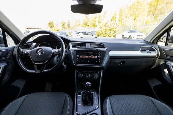 Volkswagen Tiguan - Afbeelding 17 van 30