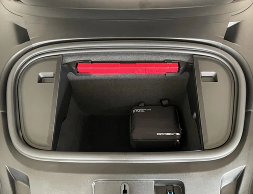 Porsche Taycan - Afbeelding 7 van 25