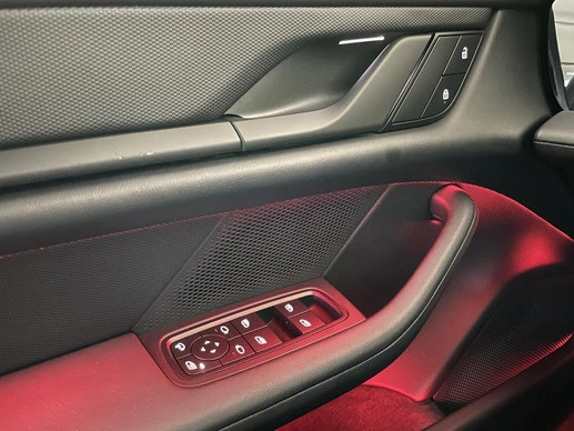 Porsche Taycan - Afbeelding 9 van 25