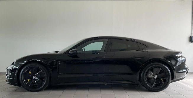 Porsche Taycan - Afbeelding 20 van 25