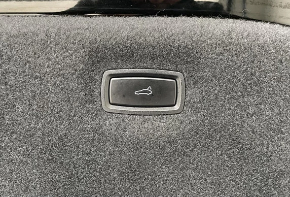 Porsche Taycan - Afbeelding 25 van 25