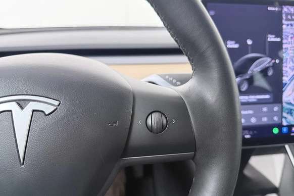 Tesla Model 3 - Afbeelding 17 van 21