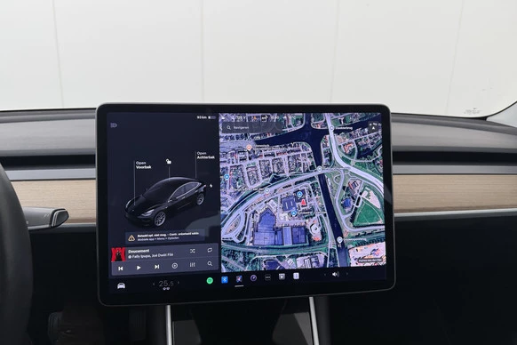 Tesla Model 3 - Afbeelding 18 van 21