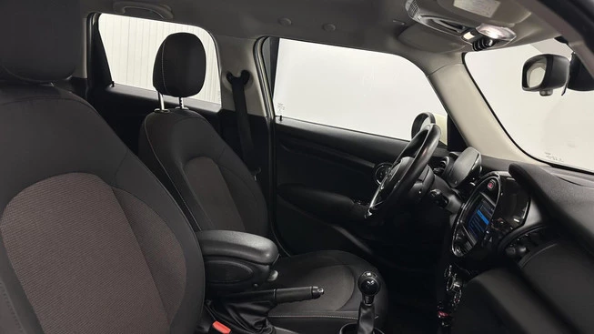 MINI Cooper - Afbeelding 14 van 30