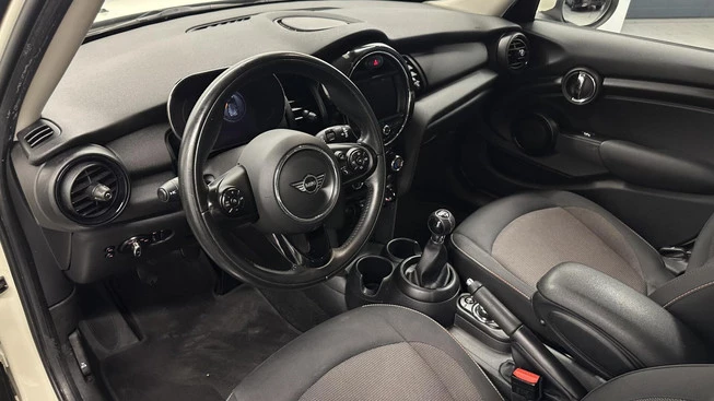 MINI Cooper - Afbeelding 18 van 30