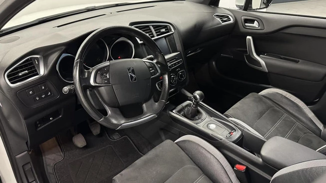 DS DS 4 - Afbeelding 16 van 30