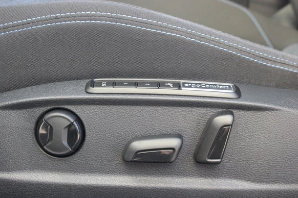 Volkswagen Passat - Afbeelding 9 van 23