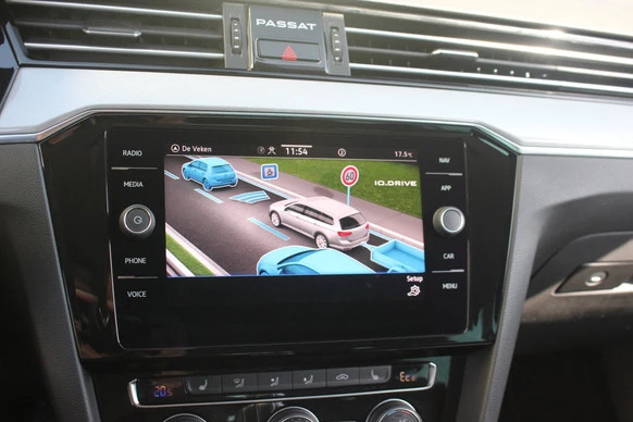 Volkswagen Passat - Afbeelding 17 van 23