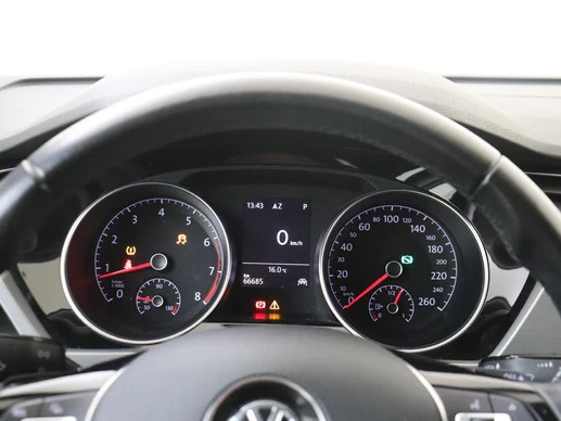 Volkswagen Touran - Afbeelding 14 van 30