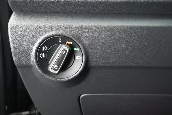 Volkswagen T-Roc - Afbeelding 17 van 30