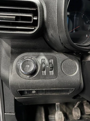 Opel Combo - Afbeelding 22 van 25